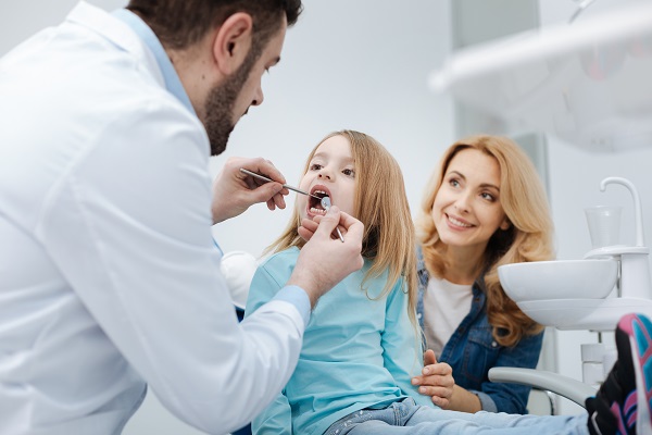 How Visiting A Children&#    ;s Dentist Can Help Your Child Have Healthy Teeth